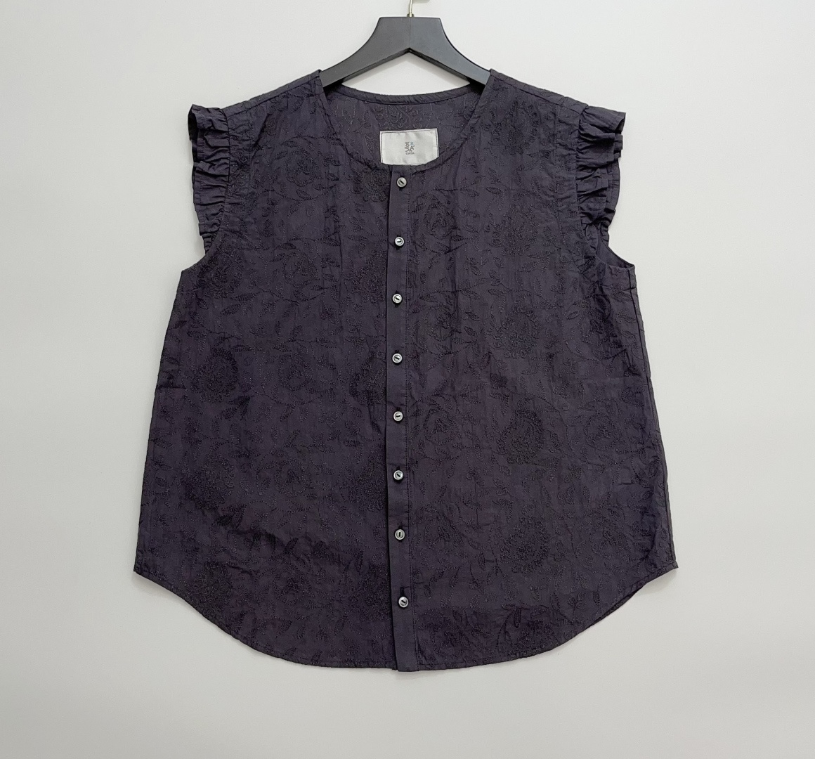 GASA* Embroidered Floral Cotton Short-Sleeve Top