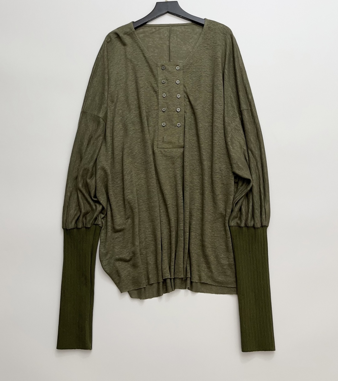 O cloche code Classic Double-Breasted Linen Relaxed T-Shirt