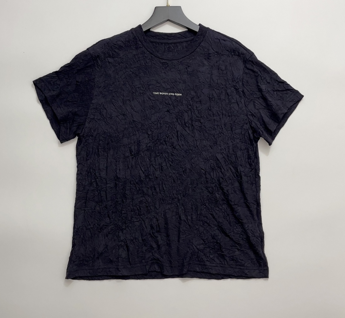 Minimalist Textured Pleated Lightweight Breathable Short-Sleeve T-Shirt