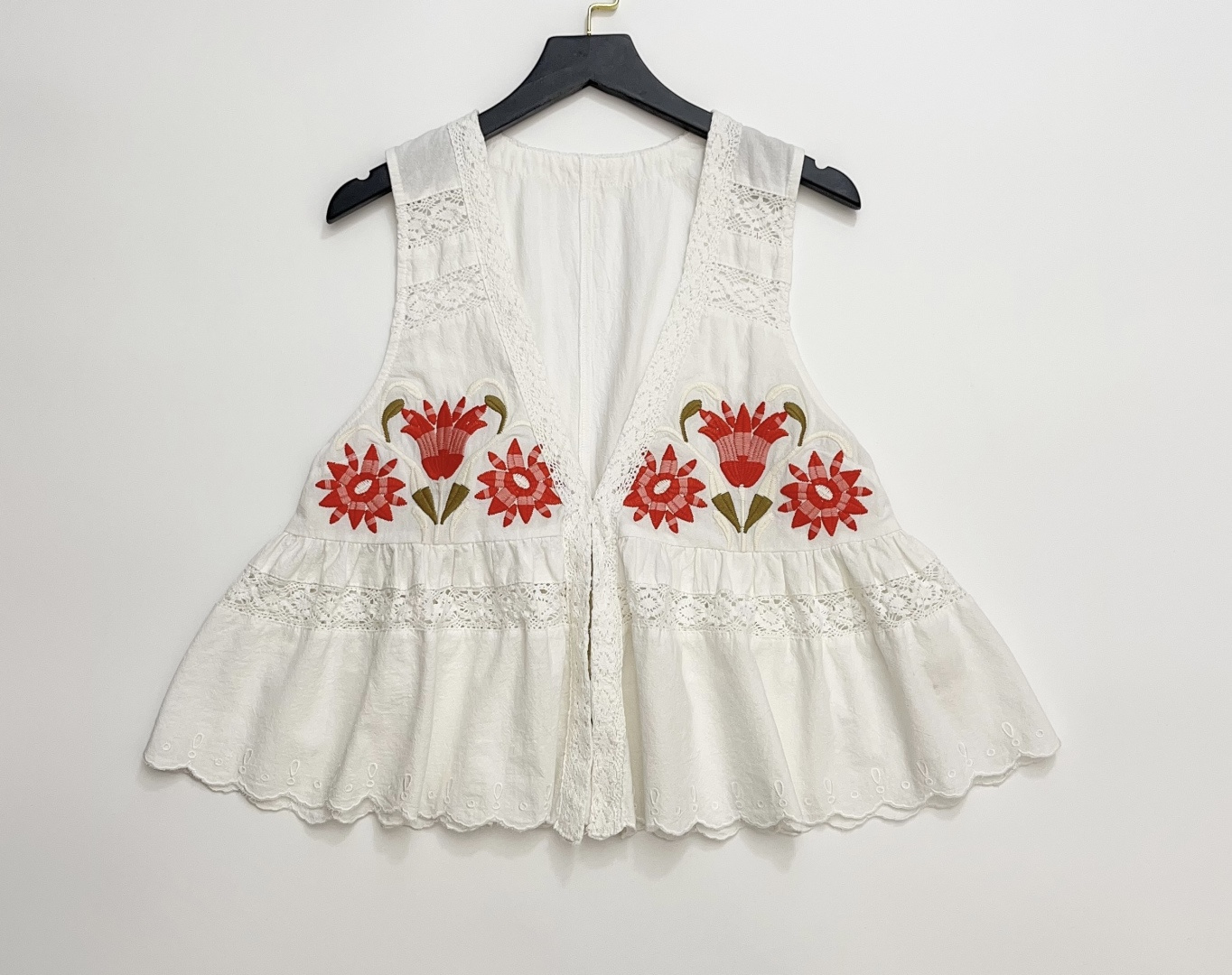Free People Floral Embroidered V-Neck Sleeveless Top