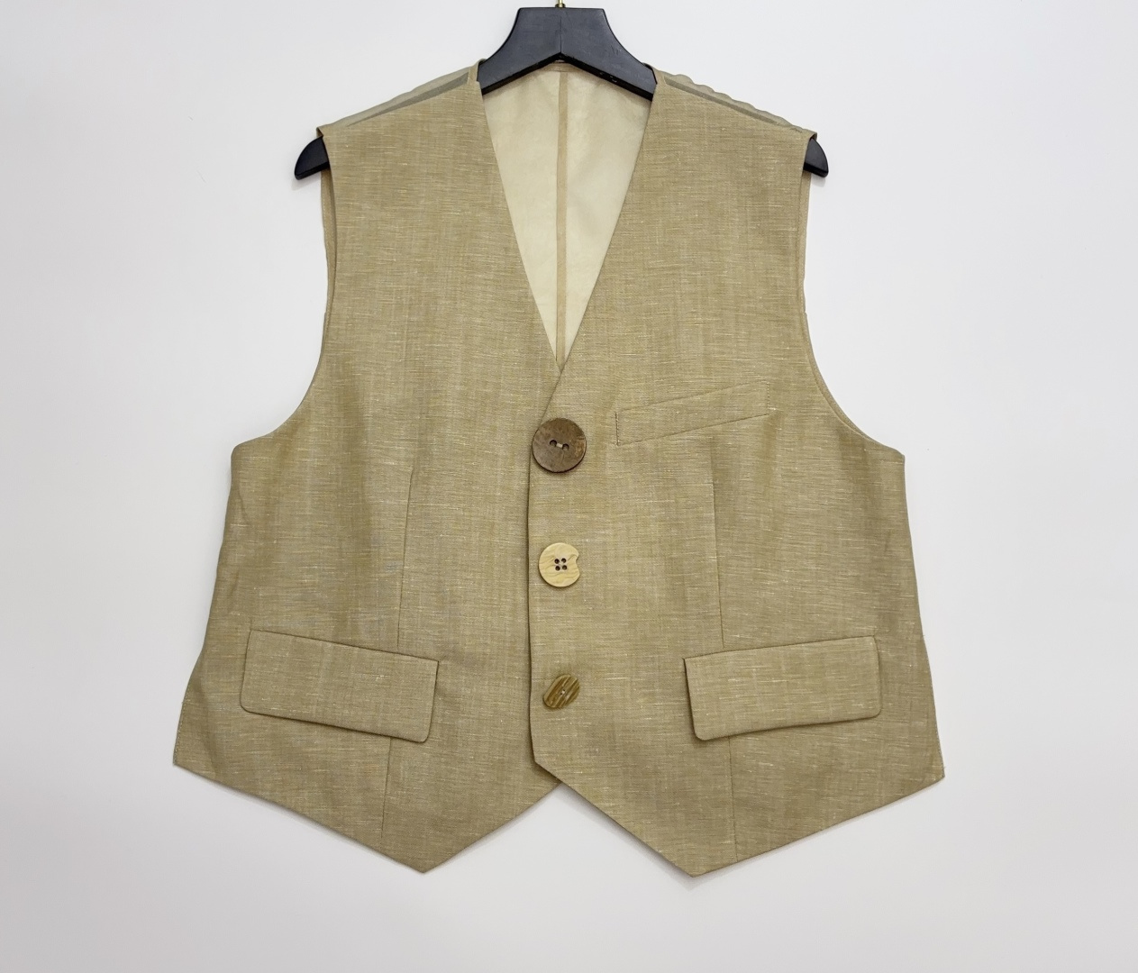 Irregular Wooden Button Silk Organza Patchwork V-Neck Sleeveless Vest