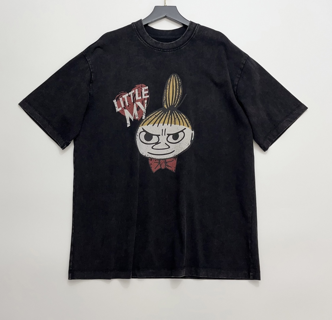 MO&Co. Distressed Cartoon Head Loose Short-Sleeve T-Shirt