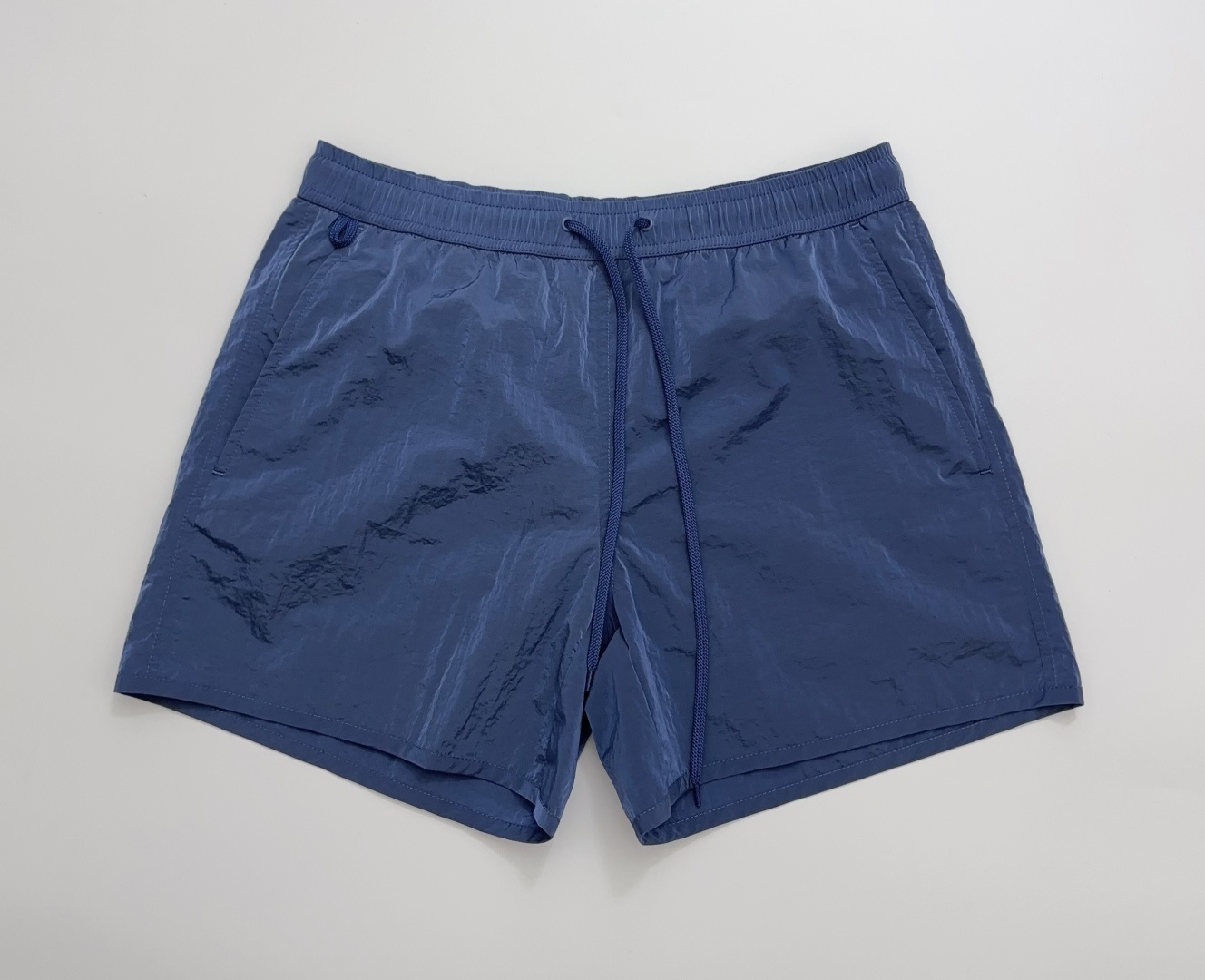 Minimalist Drawstring Elastic Waist Lightweight Nylon Quick-Dry Shorts