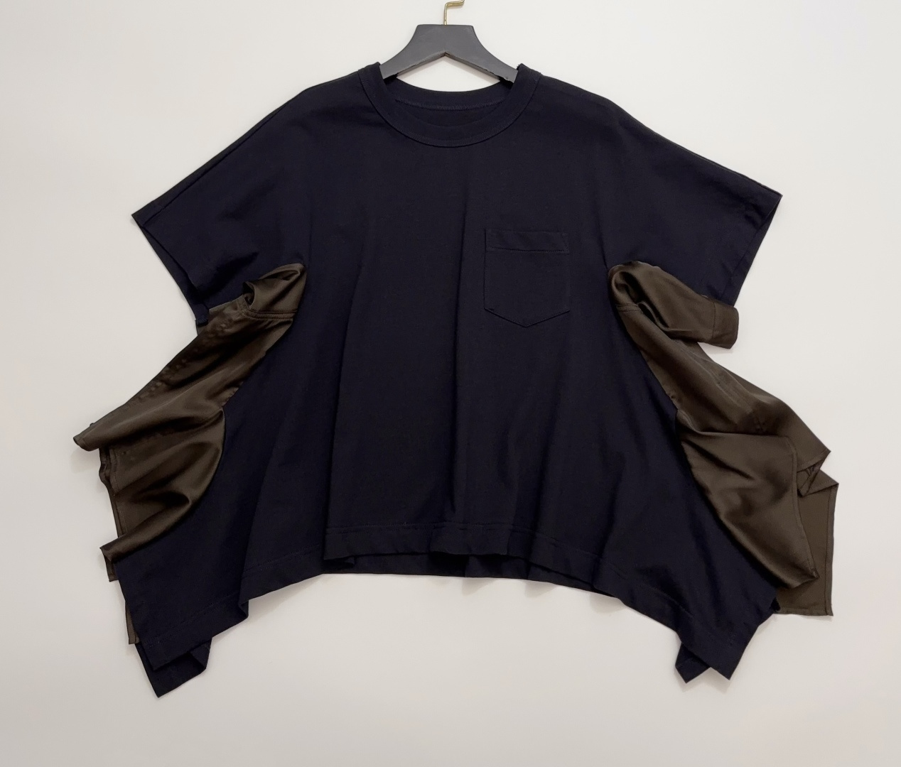 SACAI Spring/Summer 26 Patchwork Irregular Two-Piece Look Casual T-Shirt