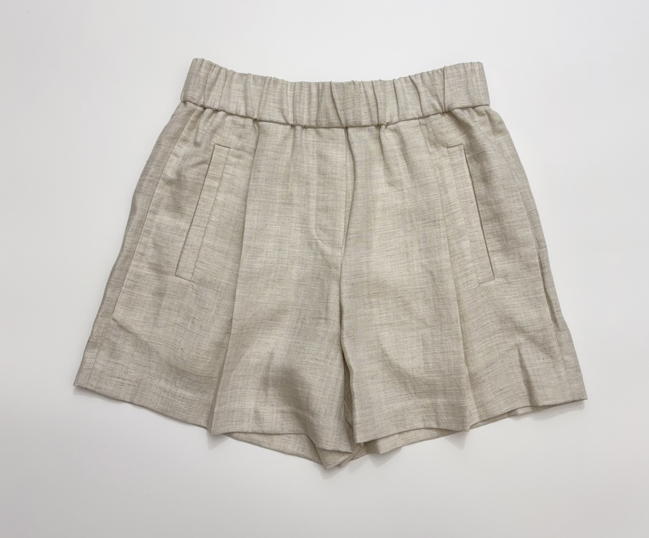 Breathable Pleated Linen Elastic Waist Wide-Leg Shorts