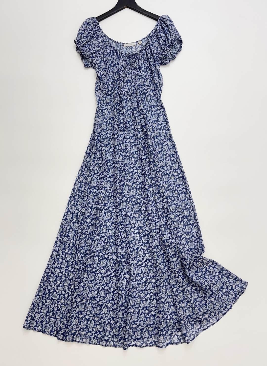 Dôen SOFIA Floral High-Waist Slim Long Dress with Puff Sleeves and Round Neck