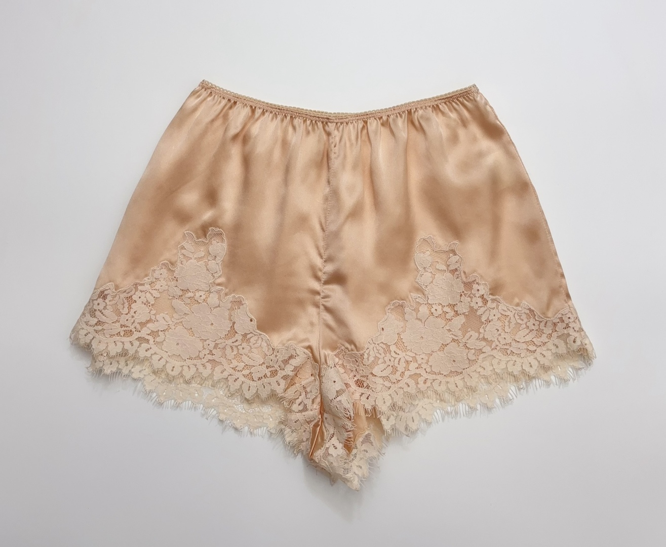 Dôen 'Kira Iona' Vintage French Silk Shorts