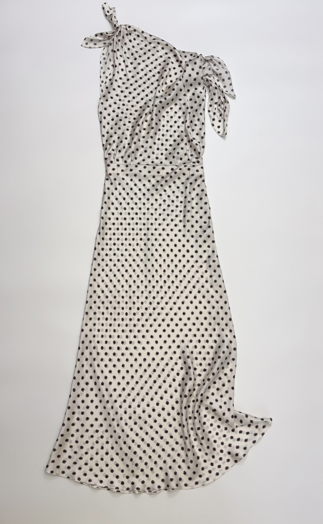 Réalisation Par The Tabitha White Polka Dot Satin One-Shoulder Silk Bias-Cut Maxi Dress