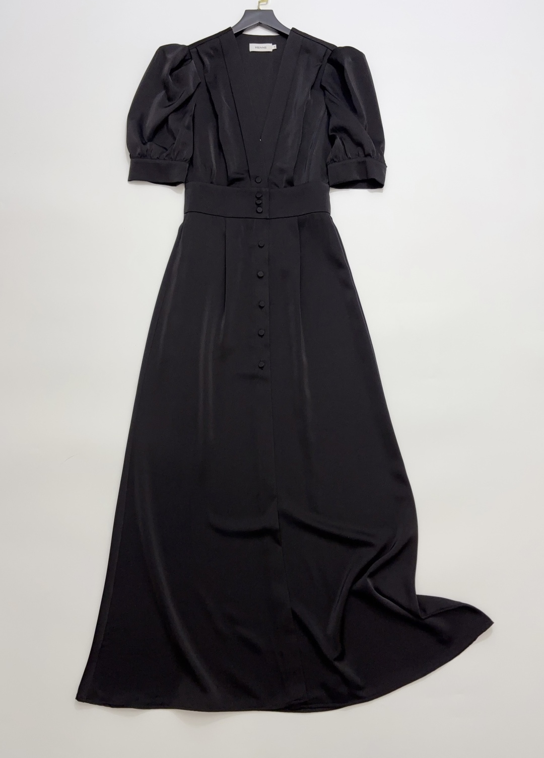 Henne V-Neck Puff-Sleeve Cinched Waist Casual Maxi Dress
