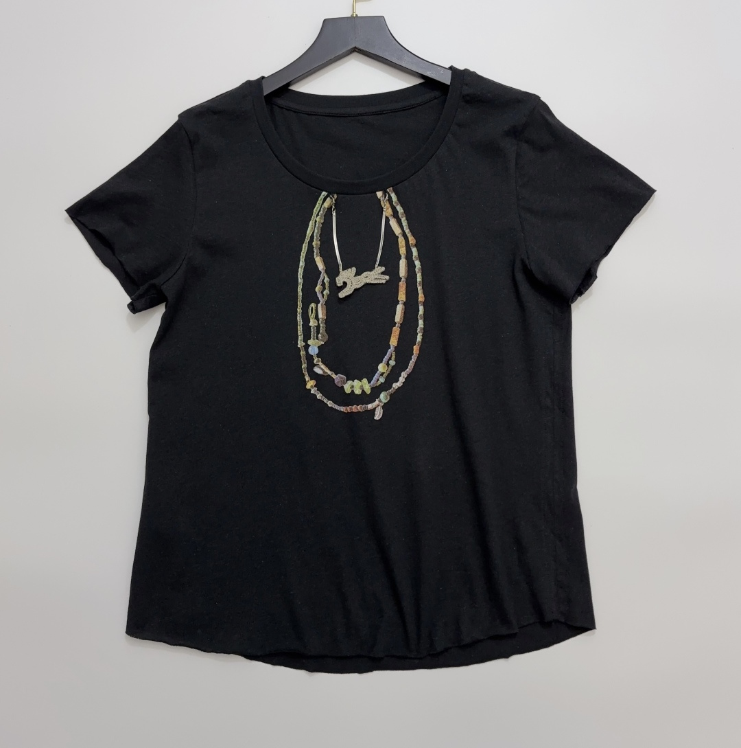 Embroidered Horse Pendant Cotton Linen Rolled-Edge T-Shirt