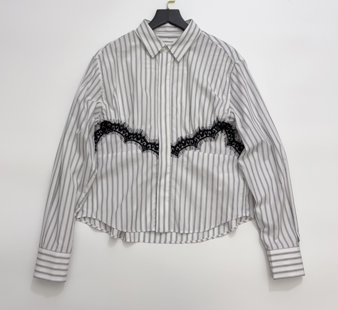 Sacai 26 Spring/Summer Lace-Paneled Striped Shirt Top