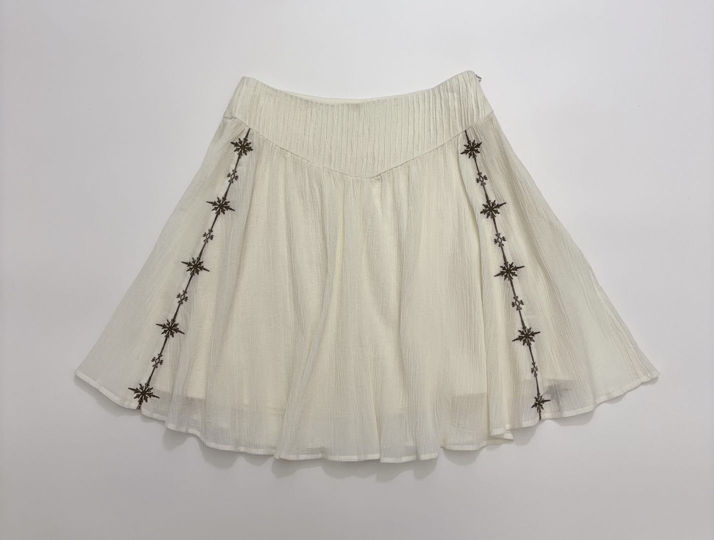 Marchen Textured Bubble Cotton Embroidered Patchwork A-Line Mini Skirt