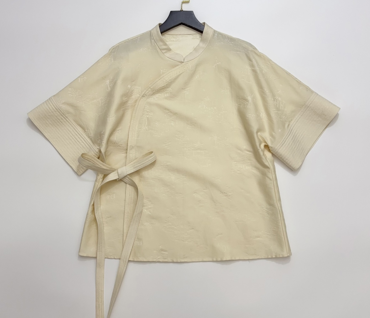 MS Vintage Dark Pattern Jacquard Tie-Front Stand Collar Wide Sleeve Silk Cotton Blouse