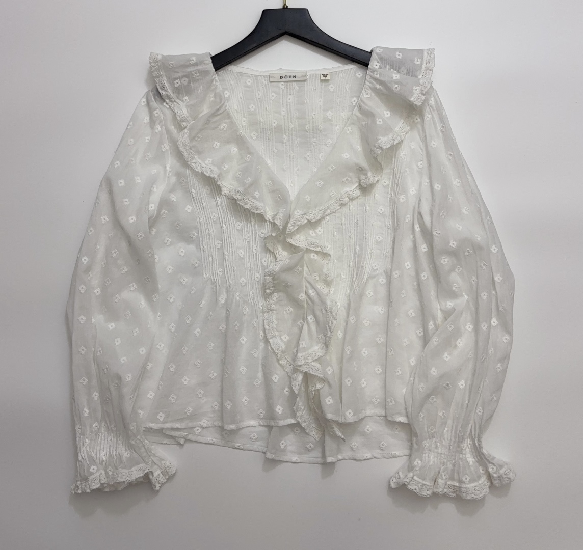 Dôen Embroidered Floral Vintage Ruffle Collar French Puff Sleeve Blouse