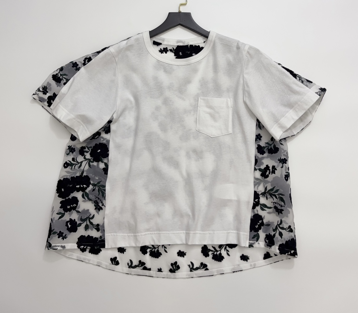 Sacai Dark Style Heavy Embroidery Floral Patchwork Pocket Irregular Top T-Shirt