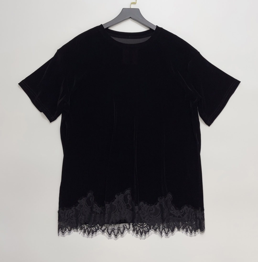 UMA Eyelash Lace Panel Loose Short Sleeve T-Shirt