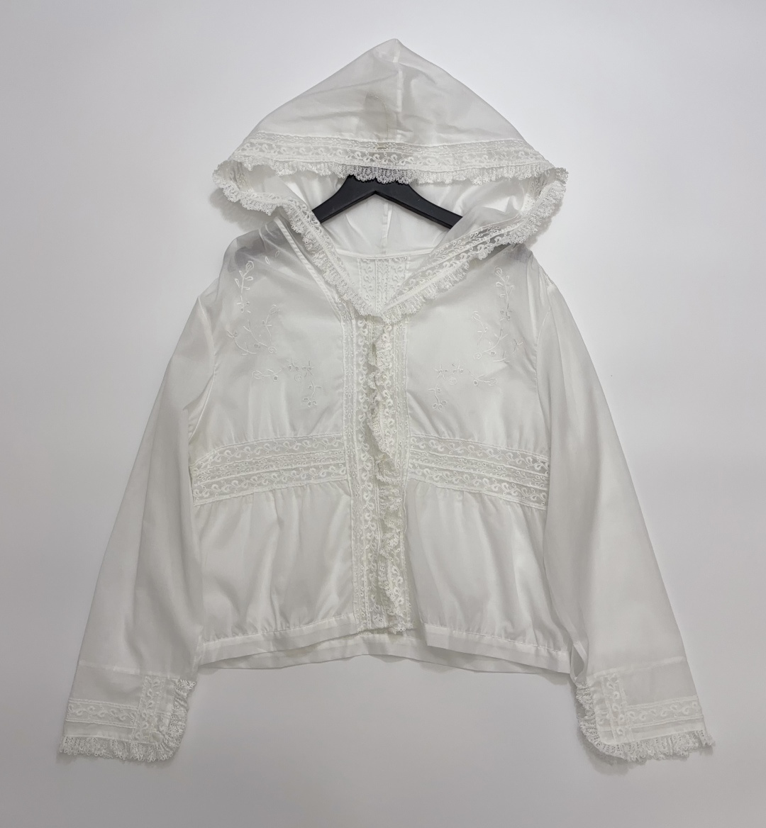SEA Vintage Style Heavy Embroidery Lace-Paneled Hooded Cardigan Shirt