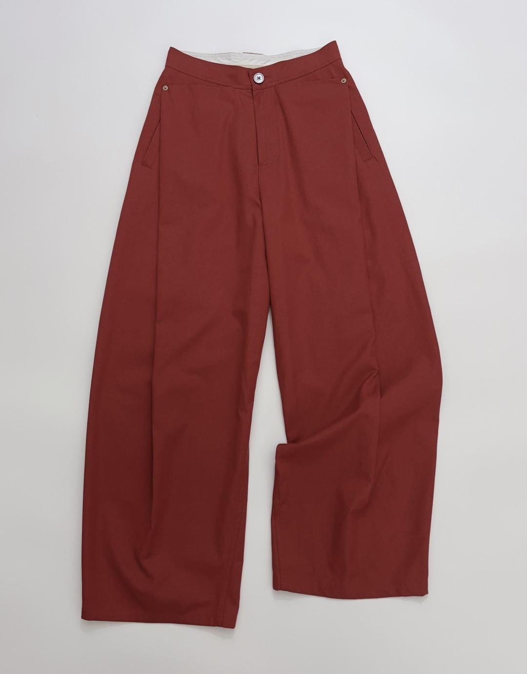 YOEYYOU Minimalist Relaxed Pleated Casual Trousers