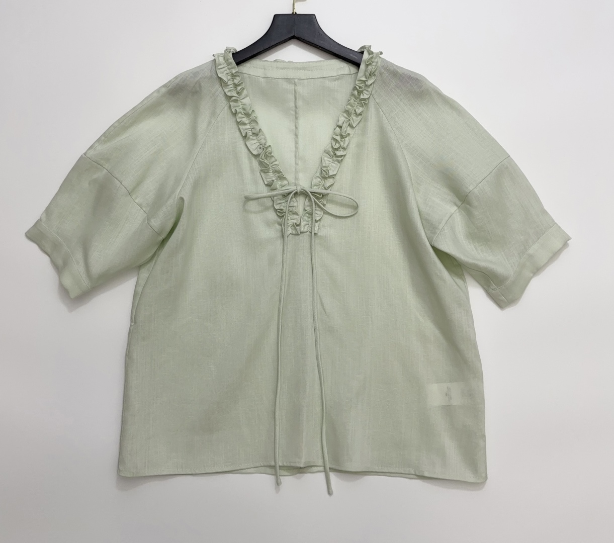 Lee Ruffle Trim Deep V-Neck Tie-Front Linen Shirt