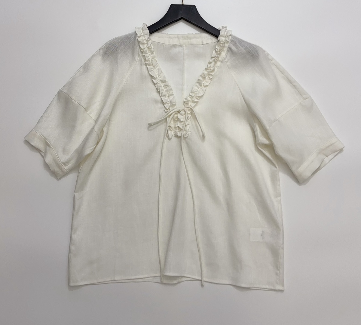 Lee Ruffle Trim Deep V-Neck Tie-Front Linen Shirt