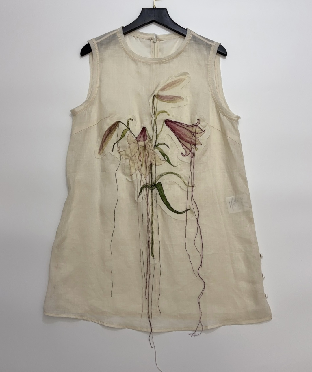 Handmade Cotton Thread Embroidered Orchid Sleeveless Ramie Top