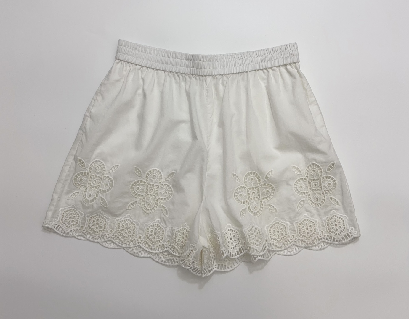 SEA Elegant Embroidered Cut-Out Pattern Casual Shorts