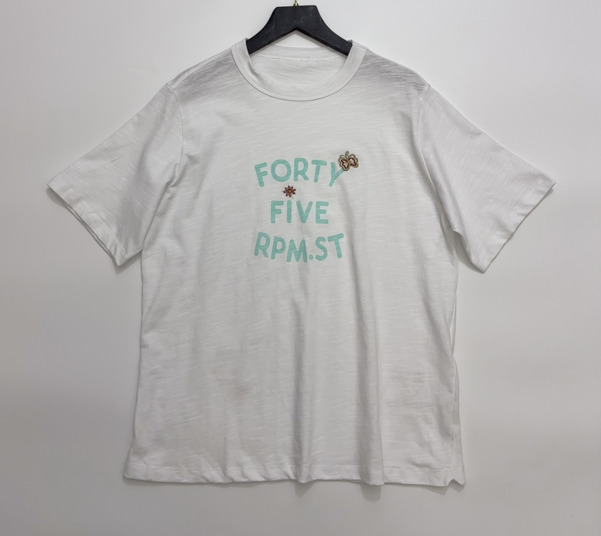 Bamboo Cotton Embroidered Letter Print Short Sleeve T-Shirt