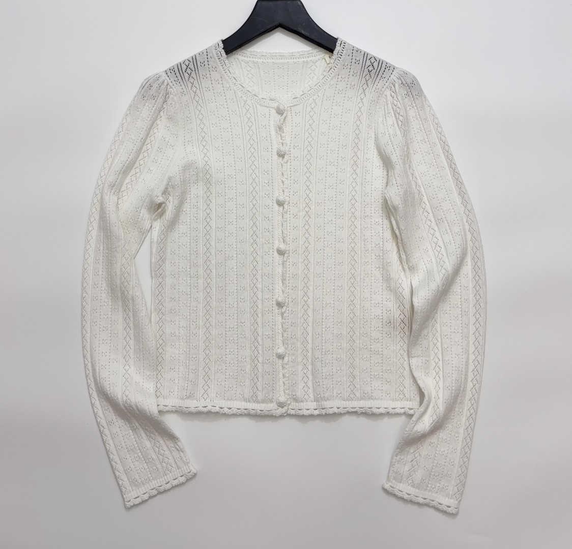 Dôen Hollow-out Cable Knit Slim Fit Round Neck Thin Cardigan