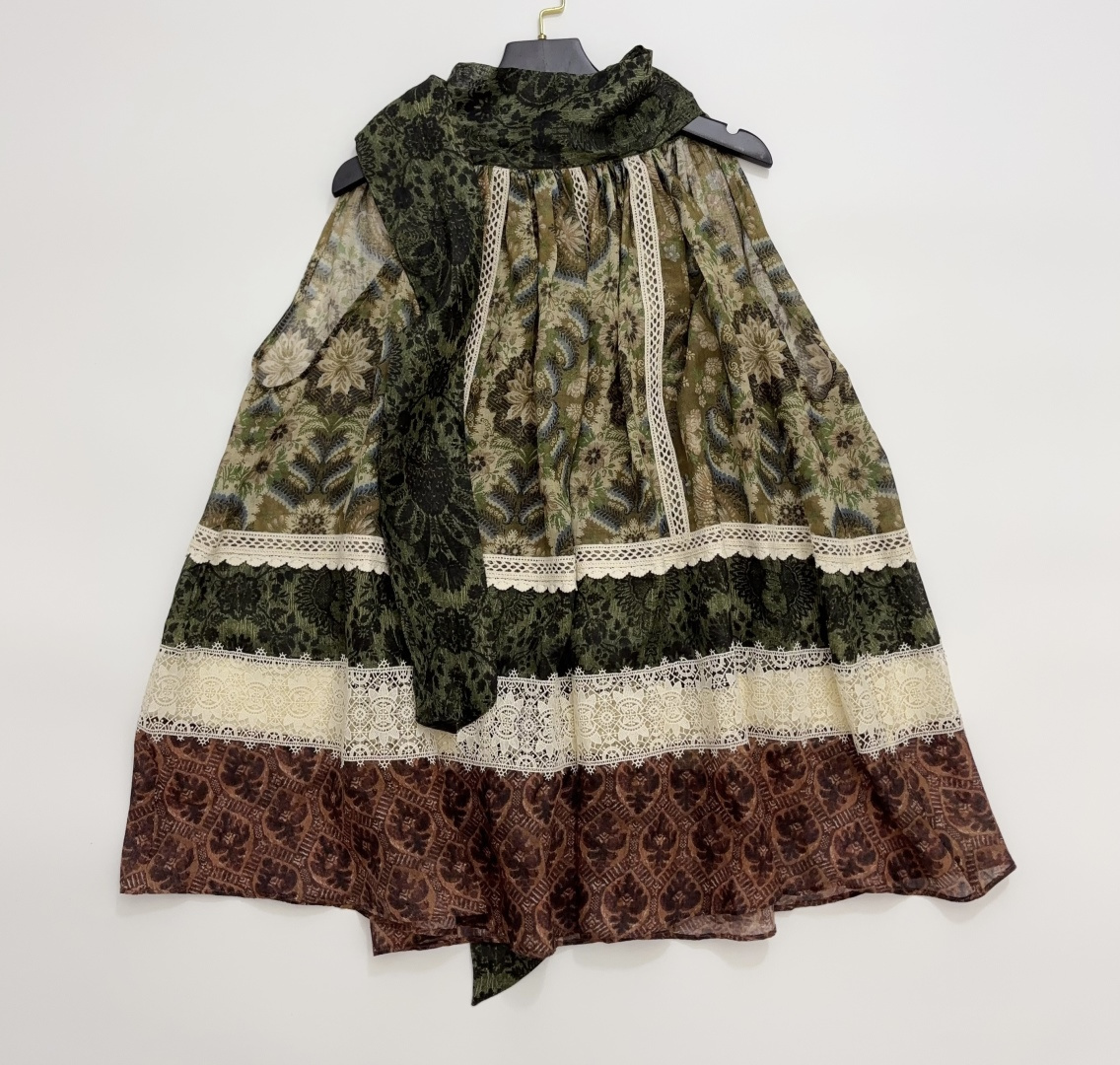 Into The East Four-Square Floral Patchwork Lace Sleeveless Top