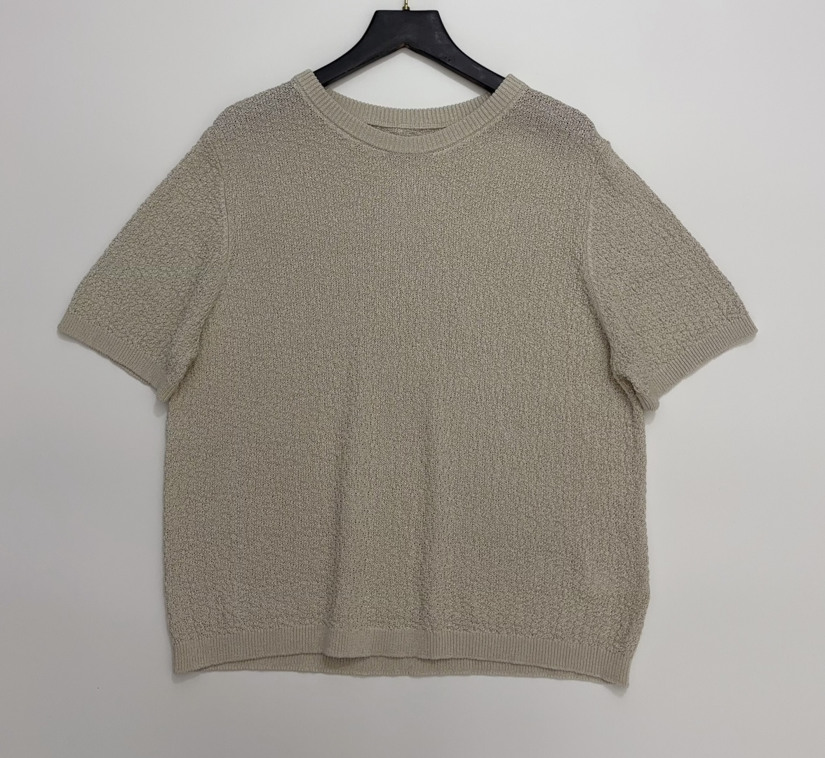 Textured Knit Round Neck Short Sleeve Top