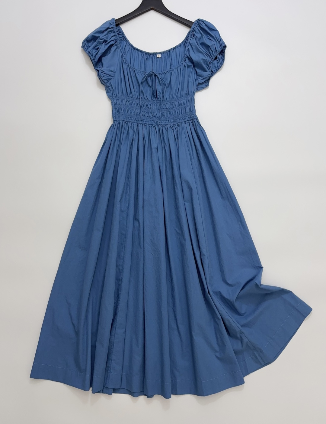 Dôen Quinn Casual Crew Neck Drawstring High Waist Midi Dress