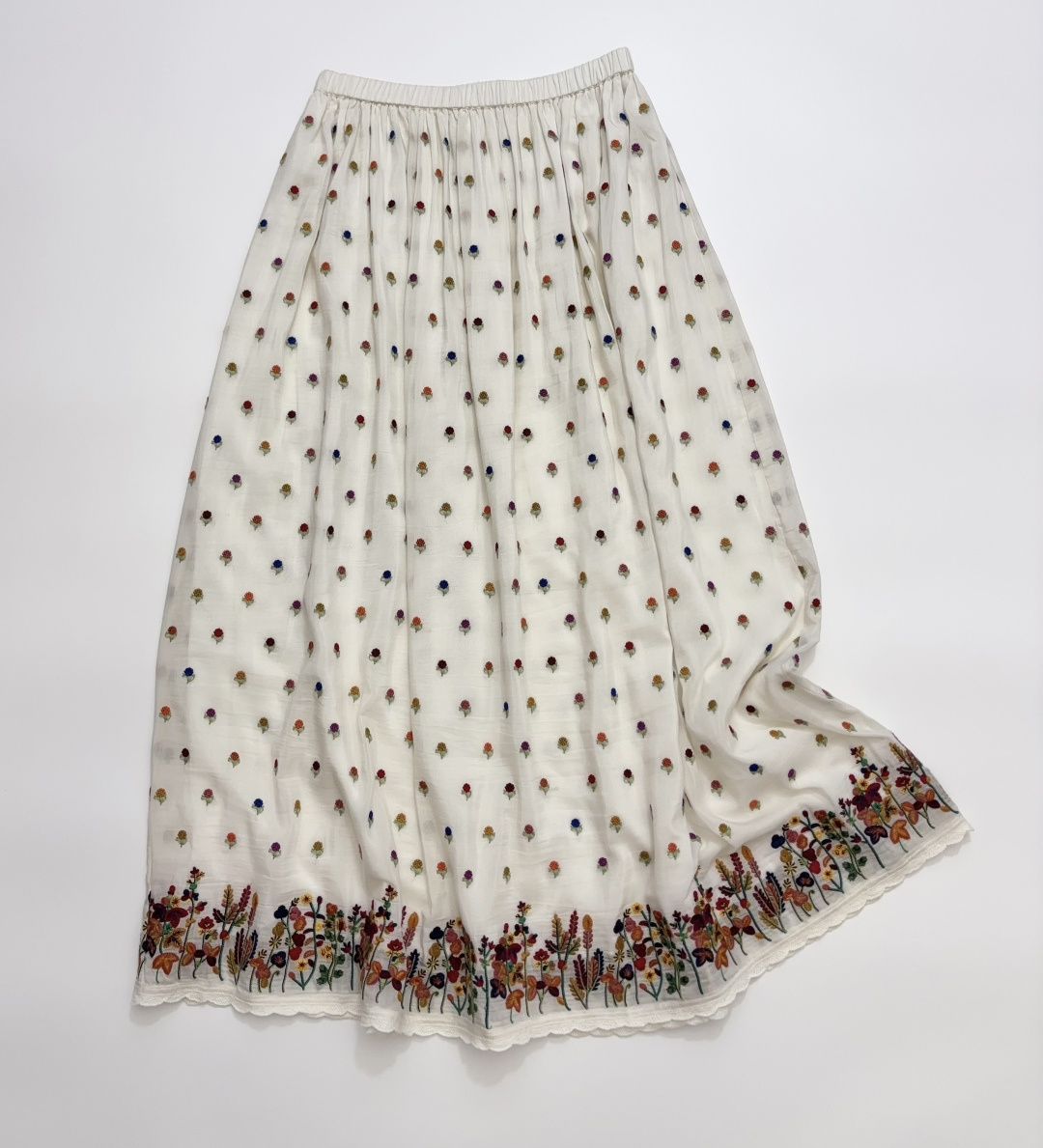 BASCO Heavy Embroidery Floral Scalloped Lace Hem Skirt