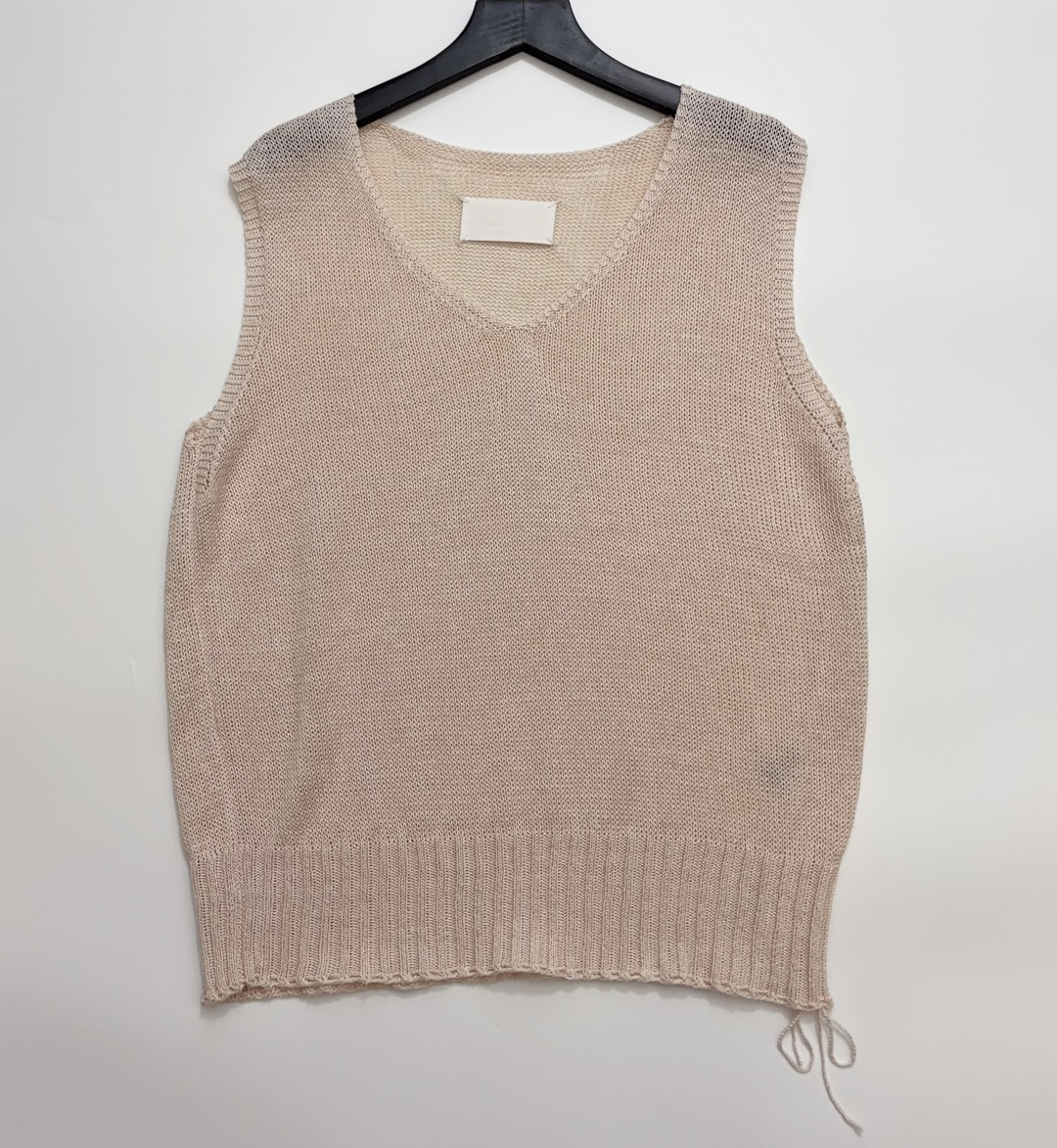 MM6 Maison Margiela Women's 26 Spring/Summer Linen V-neck Knit Vest