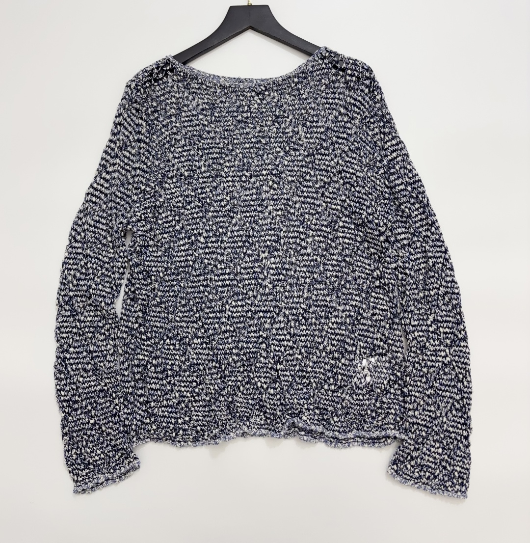 SWAYING Off-Shoulder Plaid Knitted Top