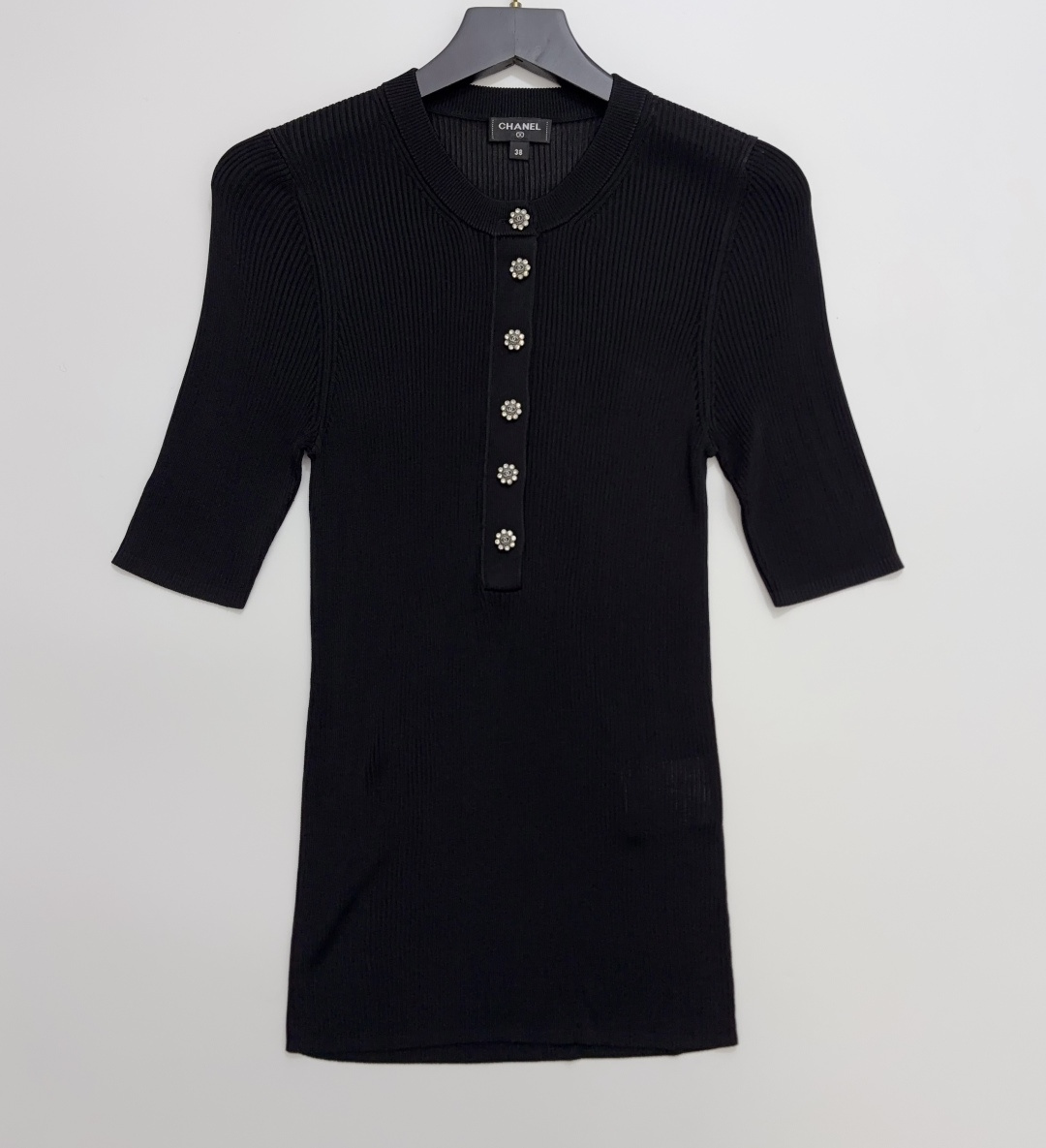 Stretch Slim Fit Round Neck Embellished Knit Short Sleeve Pullover Top