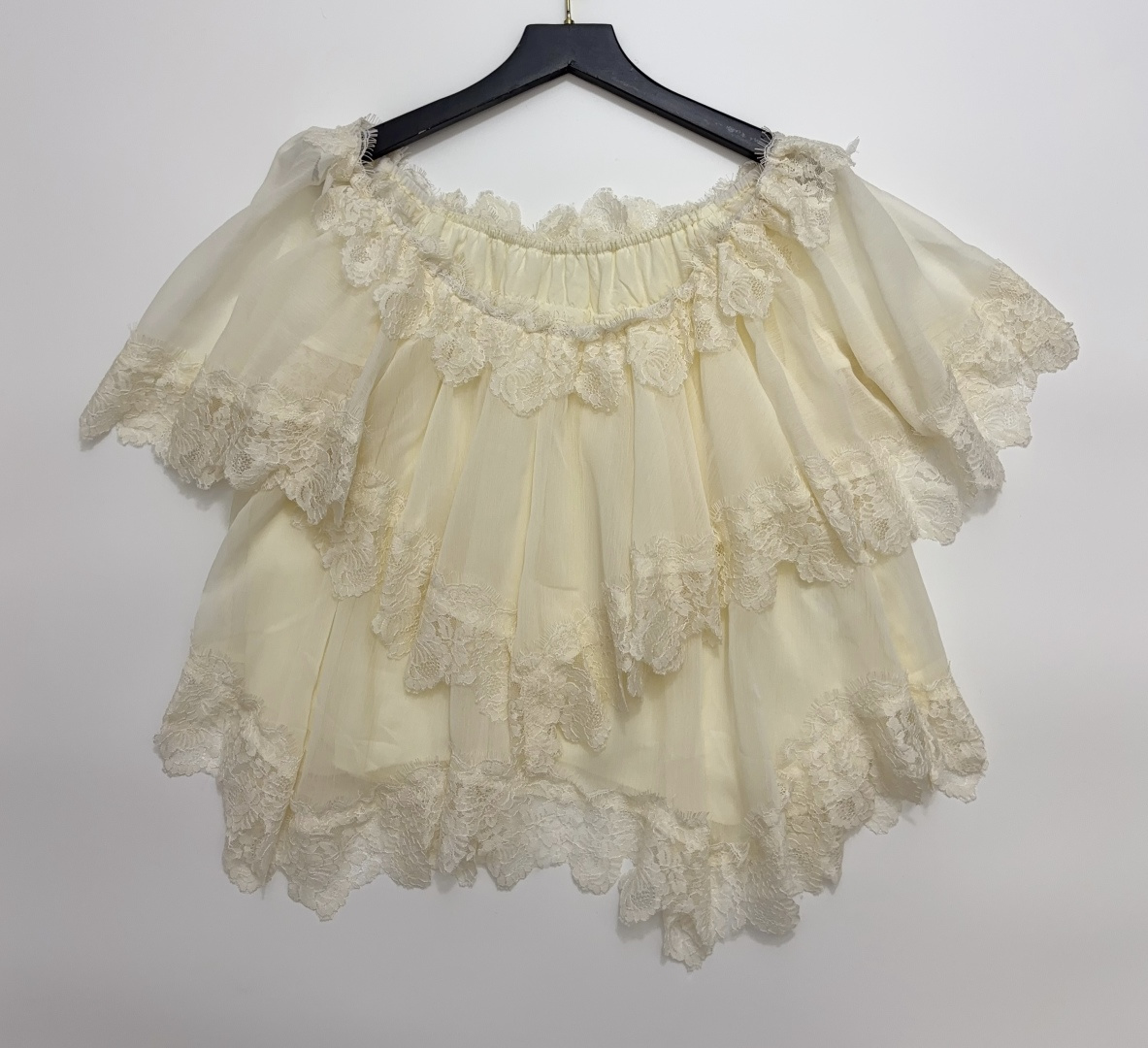 ICEDUST Lace Cape-Style Top
