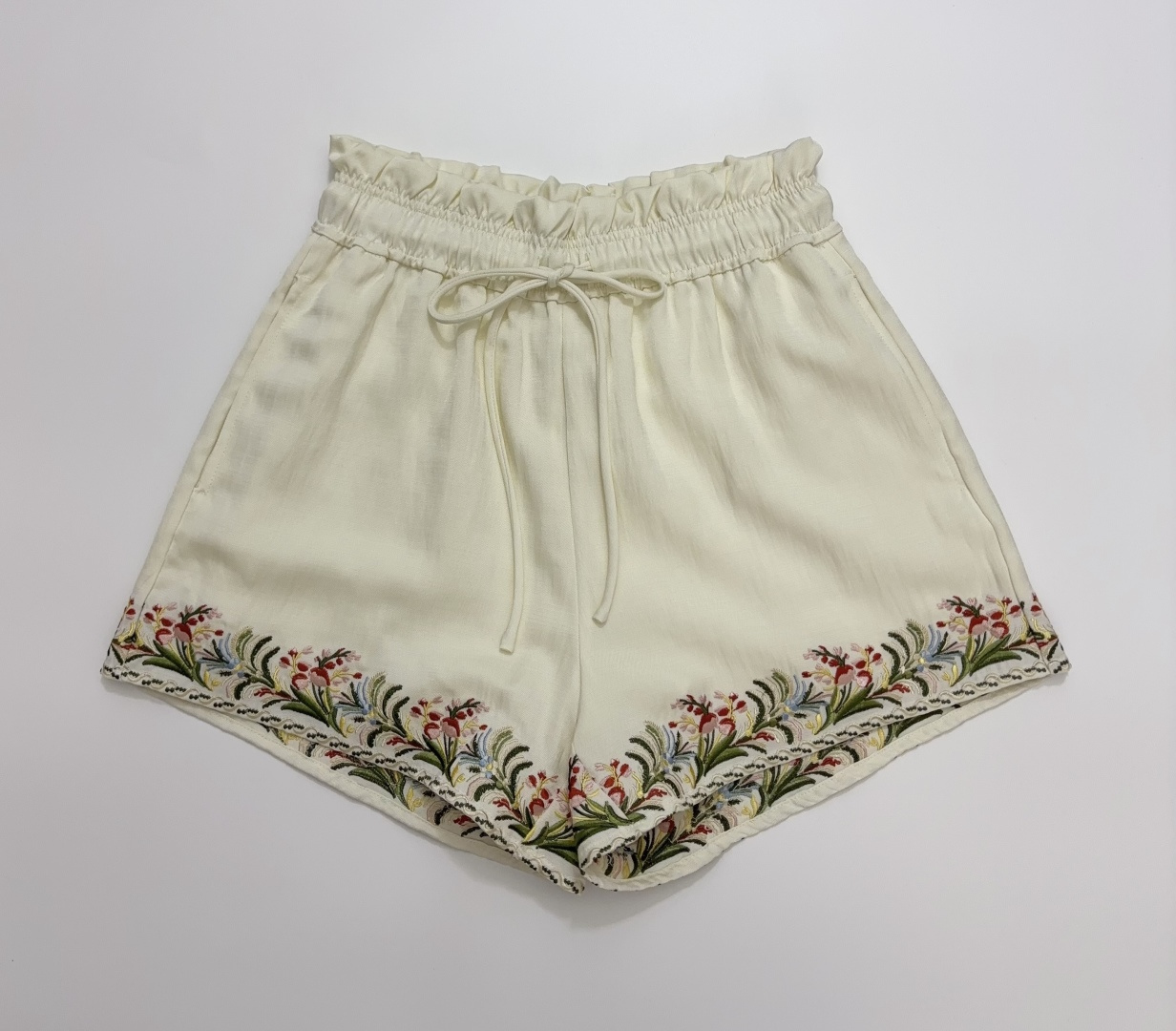 Xu Zhi 26 Early Autumn Embroidered Floral Elastic Waist Shorts