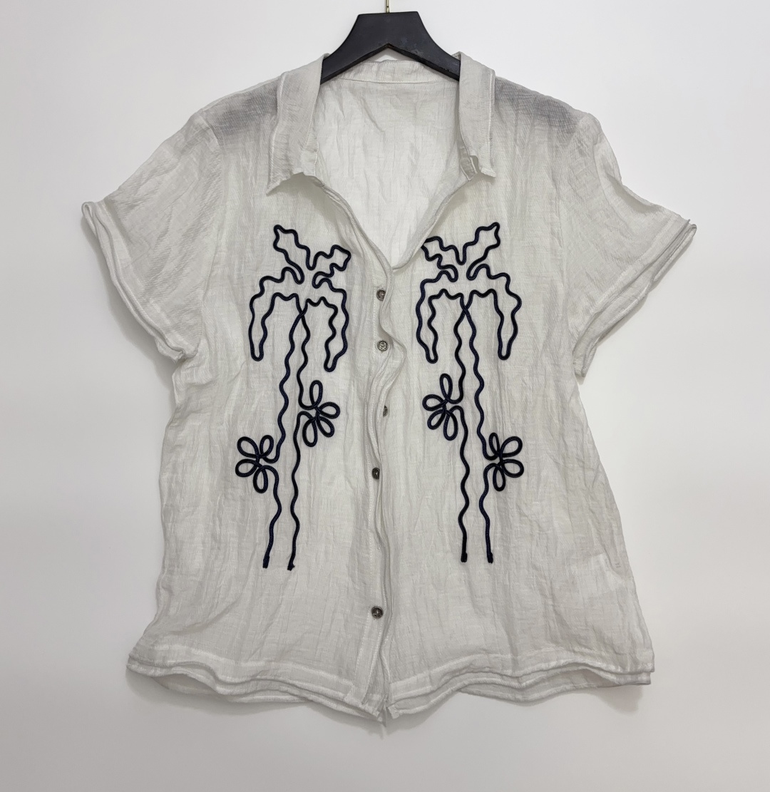 Vintage Three-Dimensional Embroidered Puff Sleeve Pleated Short Sleeve Shirt
