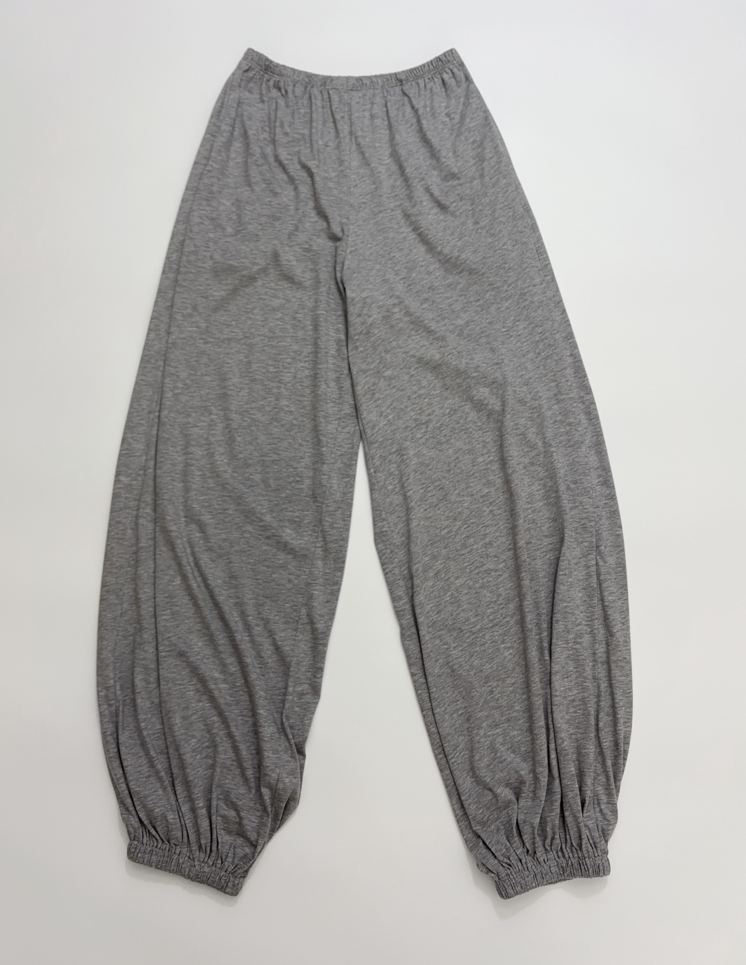 The Row Minimalist Solid Color Cuffed Casual Pants