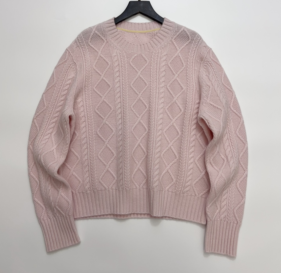 MICHAEL KORS Women's Round Neck Argyle Knit Sweater