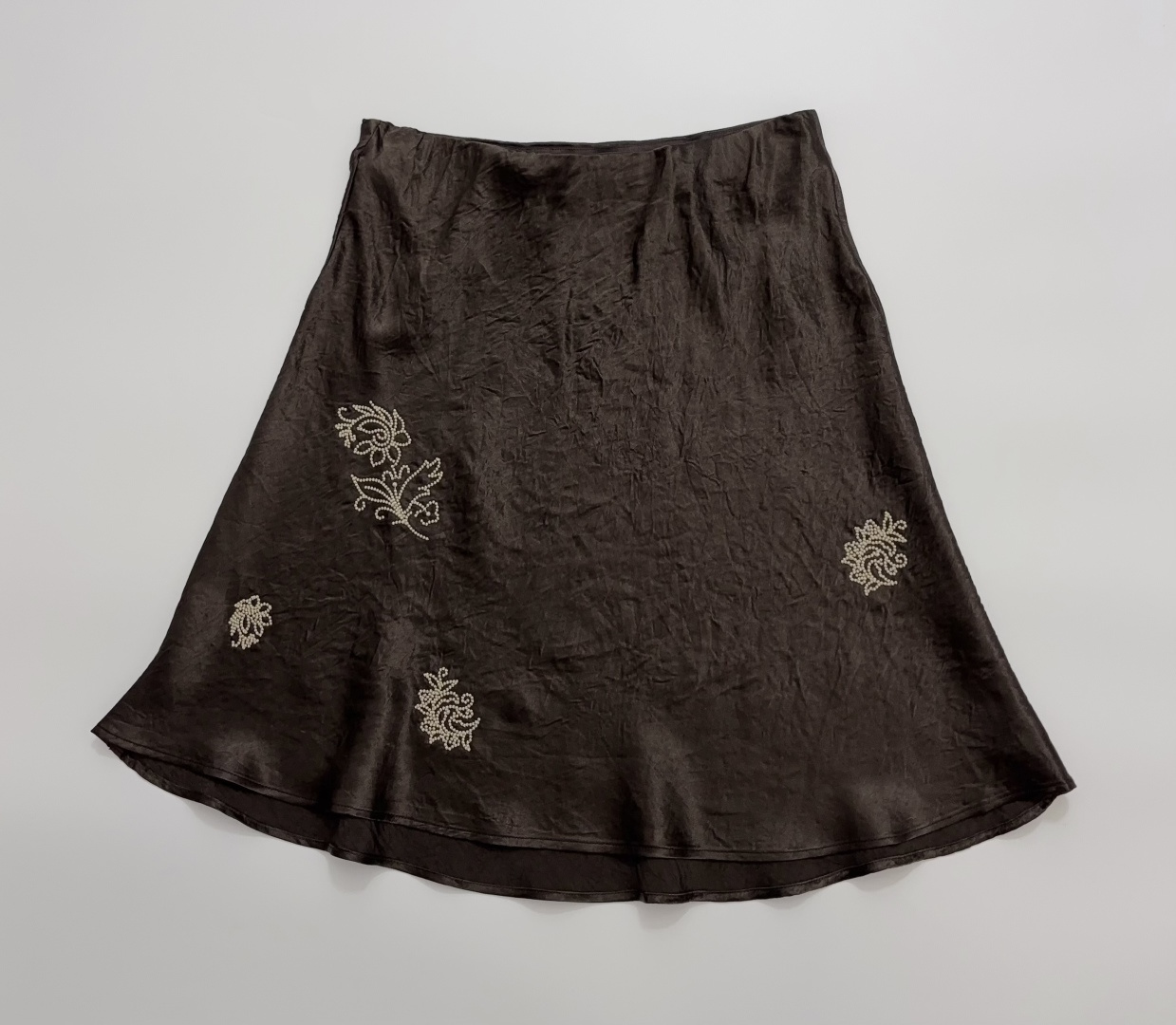 Embossed Embroidered Acetate Pleated Skirt