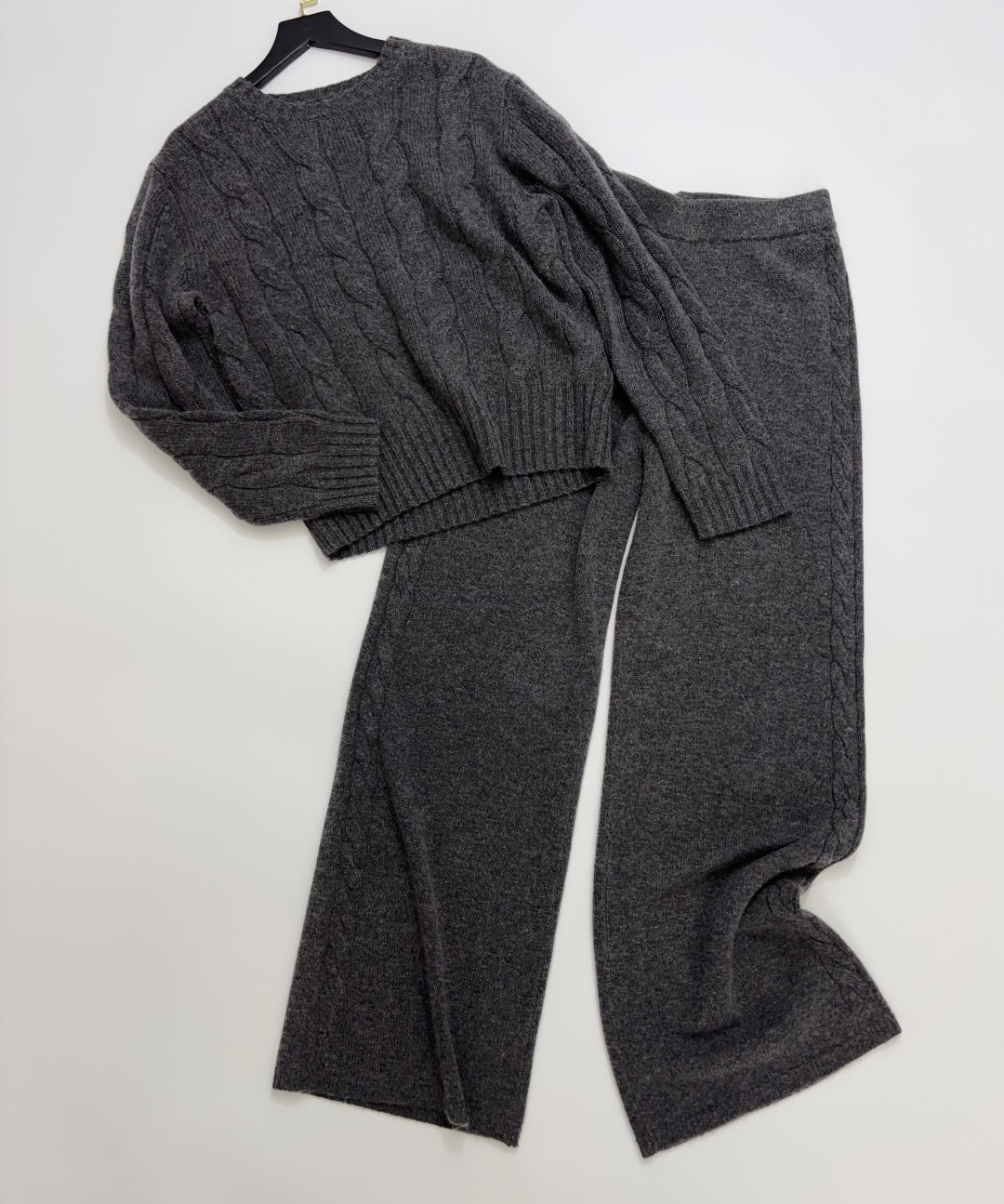 Loro Piana Women's Napier Chunky Knit Cashmere Top and Pants Set
