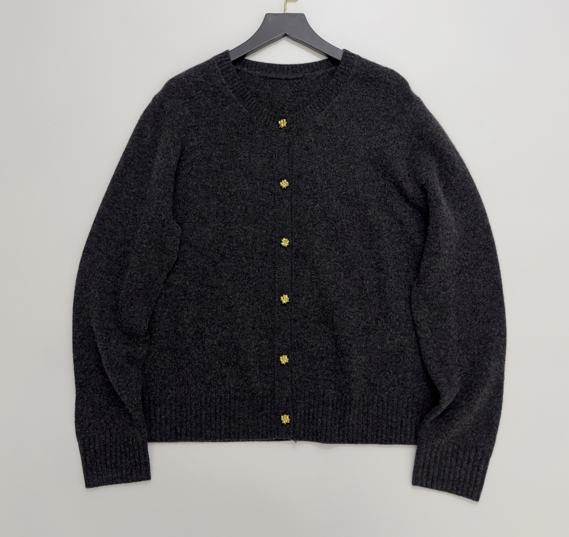 Bottega Veneta Round Neck Metal Button Simple Versatile Knit Cardigan
