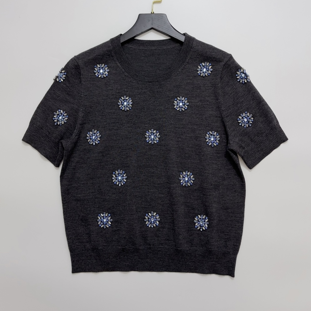 Oscar de la Renta Crystal Embellished Embroidered Pullover Sweater