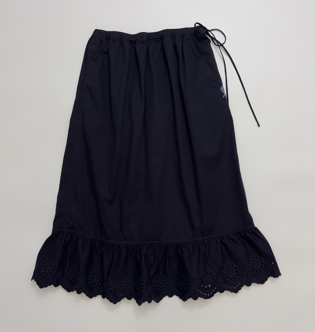 Japanese Style High-Count Cotton Poplin Seahorse Embroidery Petal Hem Skirt