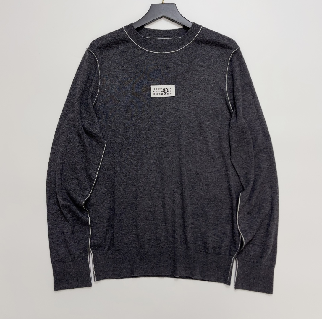 MM6 Maison Margiela Simple Numeric Logo Tag Round Neck Long Sleeve Knit Sweater