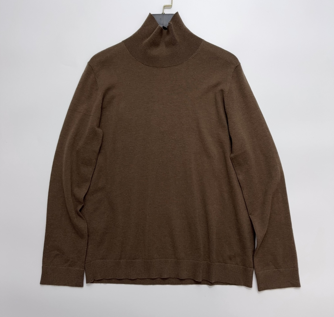 Max Mara High-Neck Solid Color Cashmere Base Top