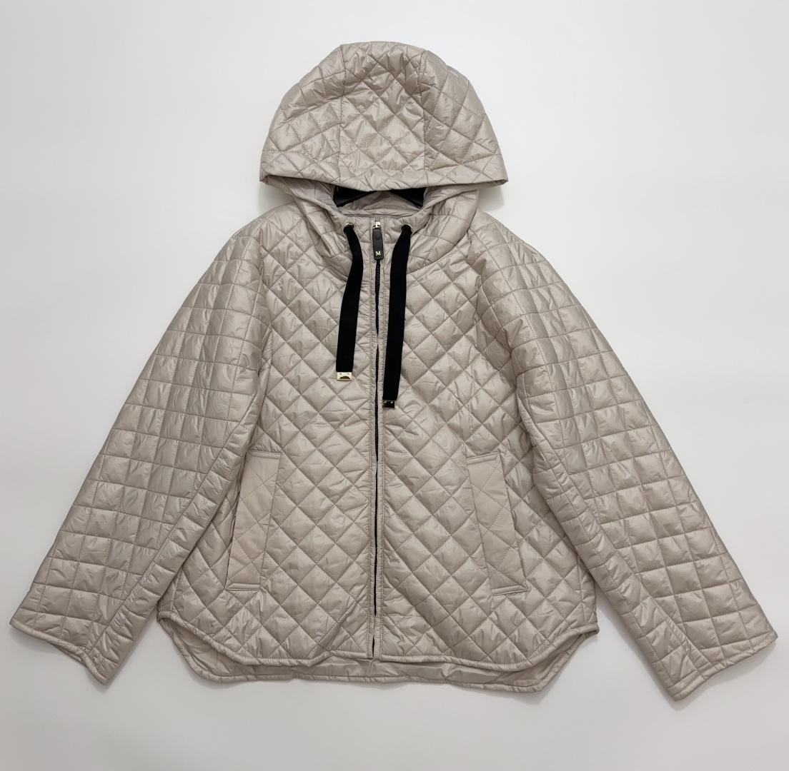 Max Mara Classic Quilted Hooded Camel Wool Blend Padded Jacket