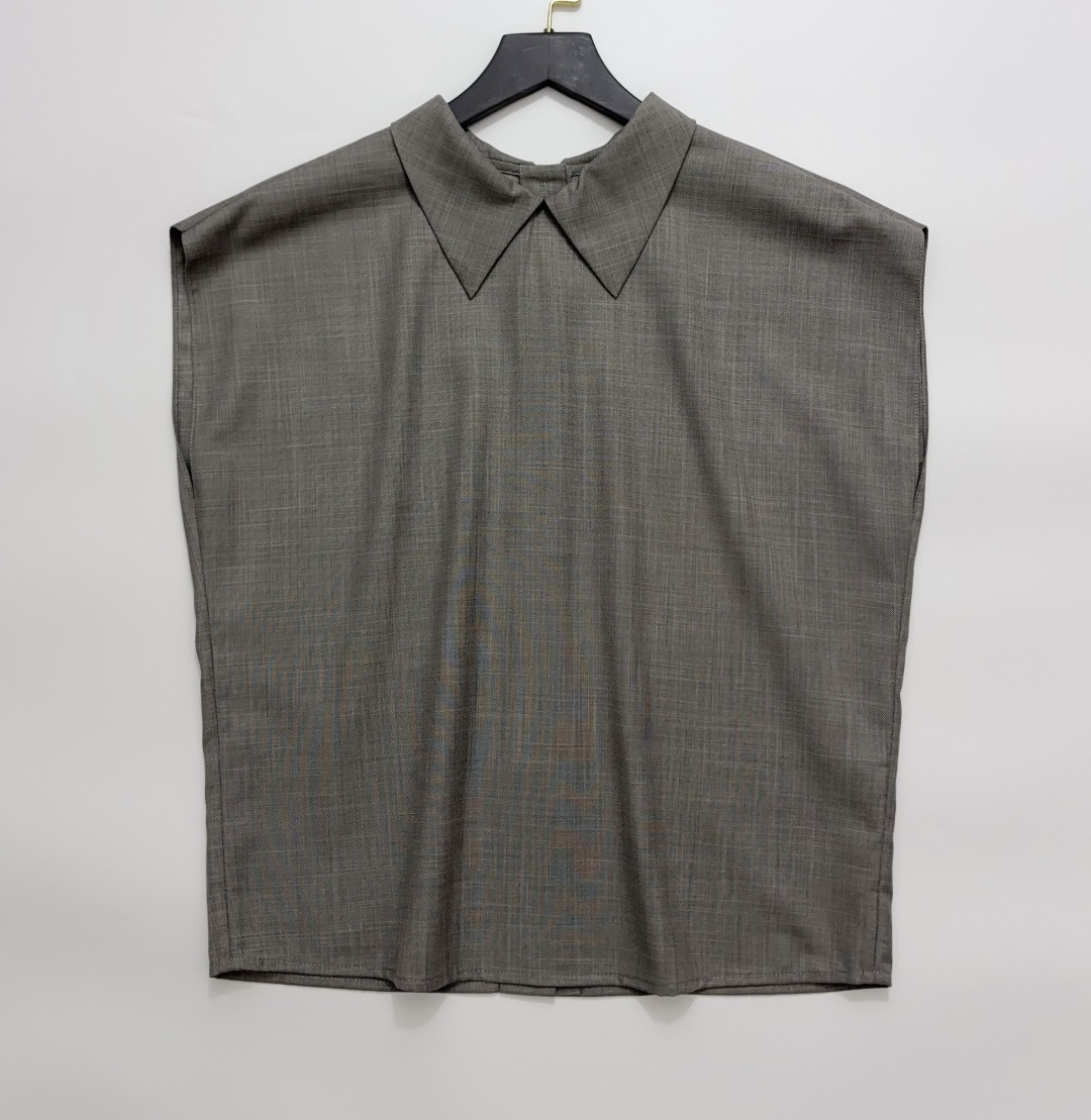 Loro Piana Fine Wool Crisp Cut Design Loose Lapel Flutter Sleeve Vest Blouse