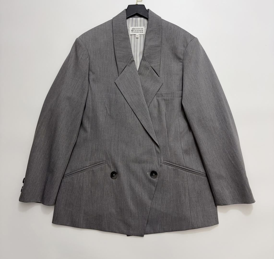 MM6 Maison Margiela Classic Double-Breasted Boxy Light Grey Thin Padded Shoulder Blazer Jacket